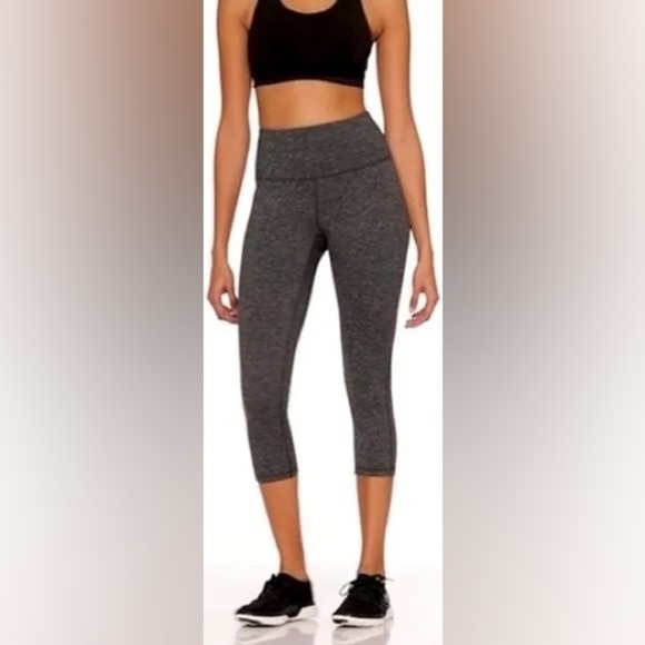 Old Navy Pants - Old Navy Active High-Rise Crop Leggings For Women size XL